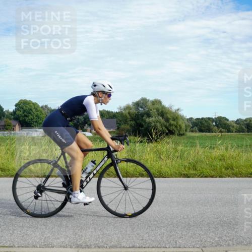 31.08.2025 - Elbe Triathlon Hamburg Michael Burmester http://msf.ph/oto/8692177 31.08.2025 10:26:49 Radfahren 801, 840, 987, 1145 meine-sportfotos.de