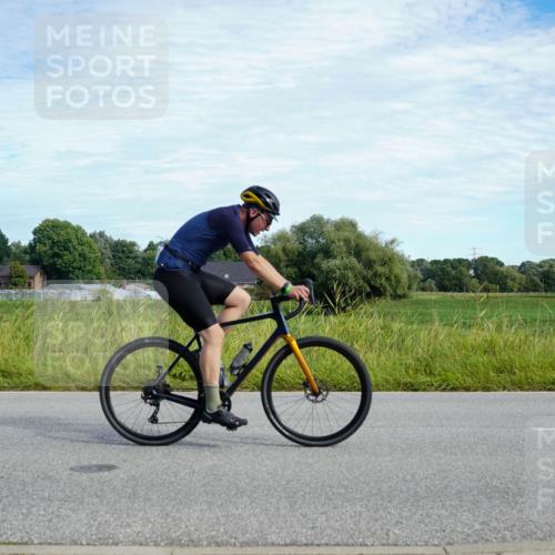 31.08.2025 - Elbe Triathlon Hamburg Michael Burmester http://msf.ph/oto/8692197 31.08.2025 10:27:38 Radfahren 797, 941, 1038, 1059 meine-sportfotos.de