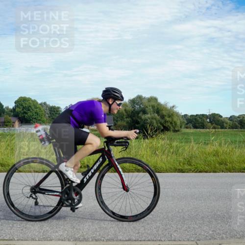 31.08.2025 - Elbe Triathlon Hamburg Michael Burmester http://msf.ph/oto/8692201 31.08.2025 10:27:45 Radfahren 401, 797, 941, 1057, 1098, 1148 meine-sportfotos.de