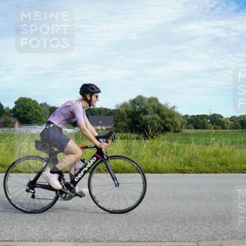 31.08.2025 - Elbe Triathlon Hamburg Michael Burmester http://msf.ph/oto/8692213 31.08.2025 10:28:12 Radfahren 799, 813, 817, 866 meine-sportfotos.de