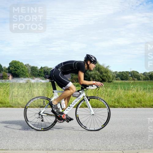 31.08.2025 - Elbe Triathlon Hamburg Michael Burmester http://msf.ph/oto/8692245 31.08.2025 10:29:25 Radfahren 667, 711, 837, 1183 meine-sportfotos.de