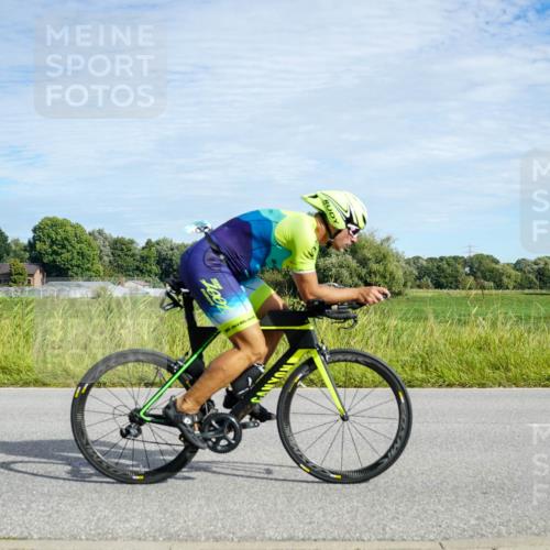 31.08.2025 - Elbe Triathlon Hamburg Michael Burmester http://msf.ph/oto/8692264 31.08.2025 10:30:09 Radfahren 1041, 1206 meine-sportfotos.de