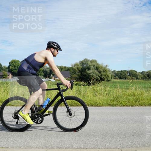 31.08.2025 - Elbe Triathlon Hamburg Michael Burmester http://msf.ph/oto/8692273 31.08.2025 10:30:33 Radfahren 774, 1068 meine-sportfotos.de