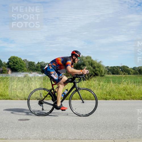 31.08.2025 - Elbe Triathlon Hamburg Michael Burmester http://msf.ph/oto/8692290 31.08.2025 10:31:23 Radfahren 1128, 1132, 1246 meine-sportfotos.de