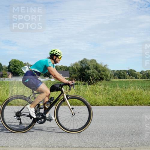 31.08.2025 - Elbe Triathlon Hamburg Michael Burmester http://msf.ph/oto/8692304 31.08.2025 10:31:56 Radfahren 886, 912, 1224 meine-sportfotos.de