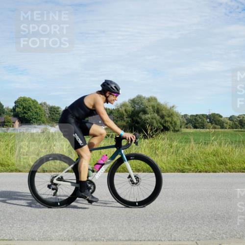 31.08.2025 - Elbe Triathlon Hamburg Michael Burmester http://msf.ph/oto/8692305 31.08.2025 10:32:00 Radfahren 787, 912, 1216 meine-sportfotos.de