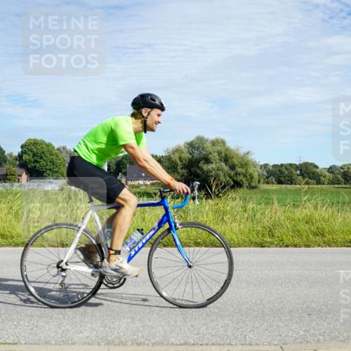 31.08.2025 - Elbe Triathlon Hamburg Michael Burmester http://msf.ph/oto/8692307 31.08.2025 10:32:04 Radfahren 679, 787, 912, 1144, 1216 meine-sportfotos.de