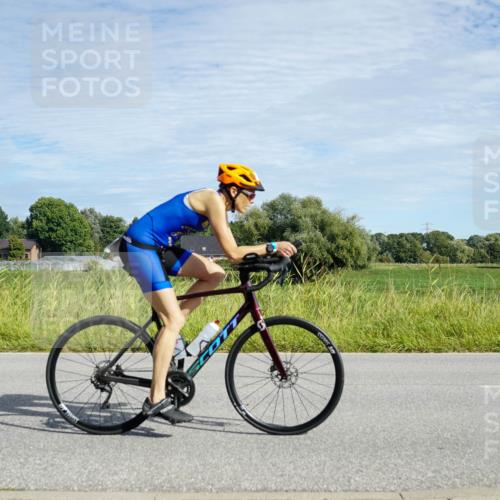 31.08.2025 - Elbe Triathlon Hamburg Michael Burmester http://msf.ph/oto/8692317 31.08.2025 10:32:25 Radfahren 732, 811, 919, 1208 meine-sportfotos.de