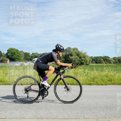 31.08.2025 - Elbe Triathlon Hamburg Michael Burmester http://msf.ph/oto/8692319 31.08.2025 10:32:31 Radfahren 732, 811, 932, 1168, 1185, 1208, 1226, 1240 meine-sportfotos.de