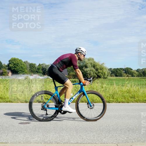 31.08.2025 - Elbe Triathlon Hamburg Michael Burmester http://msf.ph/oto/8692341 31.08.2025 10:33:13 Radfahren 1112, 1139, 1169, 1170, 1184, 1243 meine-sportfotos.de
