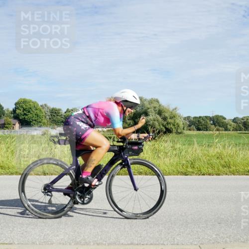 31.08.2025 - Elbe Triathlon Hamburg Michael Burmester http://msf.ph/oto/8692373 31.08.2025 10:34:11 Radfahren 909, 1033, 1090, 1136, 1190 meine-sportfotos.de