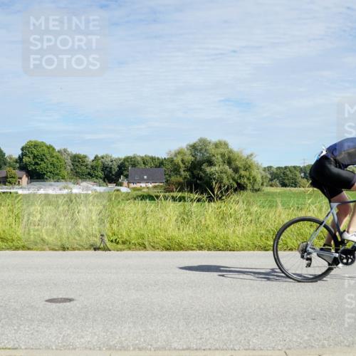 31.08.2025 - Elbe Triathlon Hamburg Michael Burmester http://msf.ph/oto/8692416 31.08.2025 10:35:41 Radfahren 777, 803, 903, 986, 1023, 1036, 1101, 1156, 1228 meine-sportfotos.de