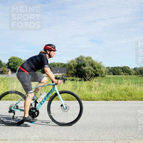 31.08.2025 - Elbe Triathlon Hamburg Michael Burmester http://msf.ph/oto/8692429 31.08.2025 10:35:58 Radfahren 760, 911, 923, 1005, 1125, 1199, 1229 meine-sportfotos.de