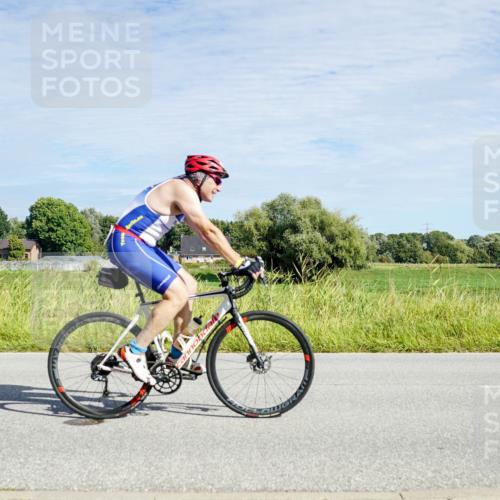 31.08.2025 - Elbe Triathlon Hamburg Michael Burmester http://msf.ph/oto/8692432 31.08.2025 10:36:01 Radfahren 760, 828, 911, 915, 923, 1125, 1199, 1217, 1229, 1242 meine-sportfotos.de