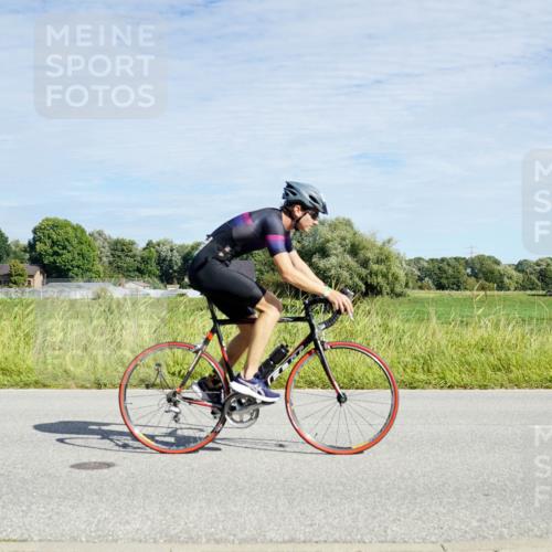 31.08.2025 - Elbe Triathlon Hamburg Michael Burmester http://msf.ph/oto/8692472 31.08.2025 10:36:58 Radfahren 796, 810, 814, 892, 939, 953, 1085, 1178, 1194, 1207 meine-sportfotos.de