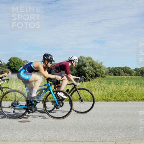 31.08.2025 - Elbe Triathlon Hamburg Michael Burmester http://msf.ph/oto/8692482 31.08.2025 10:37:12 Radfahren 808, 822, 880, 931, 984, 989, 1052, 1063, 1086, 1192, 1304 meine-sportfotos.de