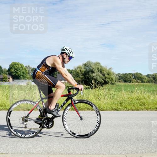 31.08.2025 - Elbe Triathlon Hamburg Michael Burmester http://msf.ph/oto/8692485 31.08.2025 10:37:14 Radfahren 808, 822, 880, 931, 984, 989, 1052, 1063, 1086, 1192 meine-sportfotos.de