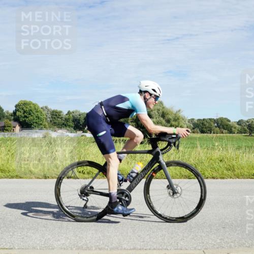 31.08.2025 - Elbe Triathlon Hamburg Michael Burmester http://msf.ph/oto/8692492 31.08.2025 10:37:38 Radfahren 902, 1076, 1287 meine-sportfotos.de