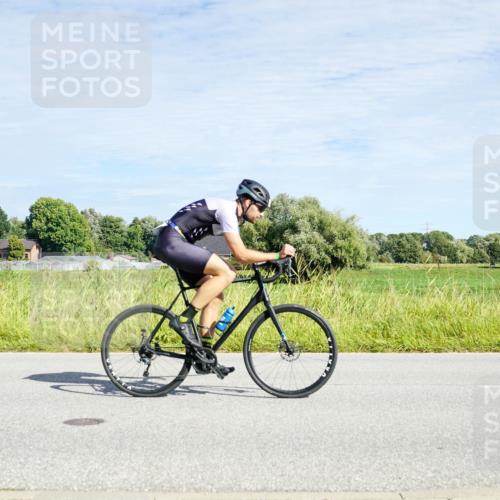 31.08.2025 - Elbe Triathlon Hamburg Michael Burmester http://msf.ph/oto/8692501 31.08.2025 10:37:54 Radfahren 749, 950, 978, 1049, 1070, 1166 meine-sportfotos.de