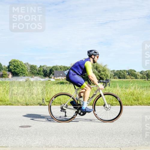 31.08.2025 - Elbe Triathlon Hamburg Michael Burmester http://msf.ph/oto/8692512 31.08.2025 10:38:12 Radfahren 824, 879, 981, 1016, 1047, 1048, 1083, 1152 meine-sportfotos.de