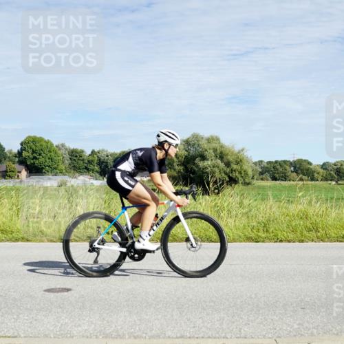 31.08.2025 - Elbe Triathlon Hamburg Michael Burmester http://msf.ph/oto/8692536 31.08.2025 10:38:36 Radfahren 771, 795, 899, 972, 1201, 1274 meine-sportfotos.de