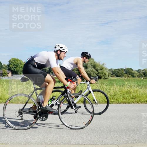 31.08.2025 - Elbe Triathlon Hamburg Michael Burmester http://msf.ph/oto/8692558 31.08.2025 10:39:23 Radfahren 945, 1031, 1065, 1092, 1258, 1278 meine-sportfotos.de