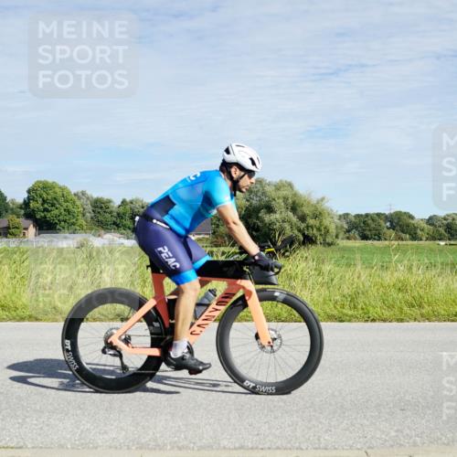 31.08.2025 - Elbe Triathlon Hamburg Michael Burmester http://msf.ph/oto/8692571 31.08.2025 10:39:39 Radfahren 762, 812, 937, 961, 1037, 1075, 1091, 1149 meine-sportfotos.de
