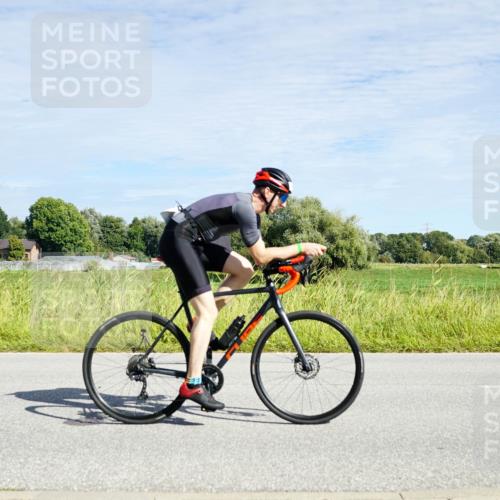 31.08.2025 - Elbe Triathlon Hamburg Michael Burmester http://msf.ph/oto/8692578 31.08.2025 10:39:48 Radfahren 964, 994, 1080, 1145, 1149 meine-sportfotos.de