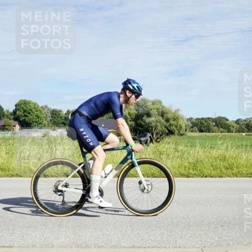 31.08.2025 - Elbe Triathlon Hamburg Michael Burmester http://msf.ph/oto/8692579 31.08.2025 10:39:49 Radfahren 964, 994, 1080, 1145, 1149 meine-sportfotos.de