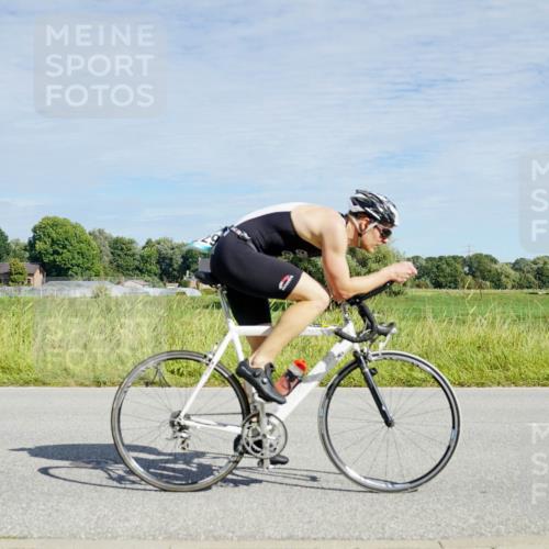 31.08.2025 - Elbe Triathlon Hamburg Michael Burmester http://msf.ph/oto/8692606 31.08.2025 10:40:52 Radfahren 792, 933, 975, 1060, 1129 meine-sportfotos.de