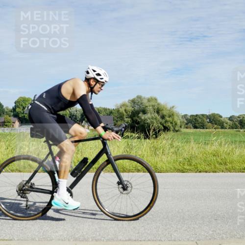 31.08.2025 - Elbe Triathlon Hamburg Michael Burmester http://msf.ph/oto/8692634 31.08.2025 10:41:46 Radfahren 594, 772, 847, 1099, 1161 meine-sportfotos.de