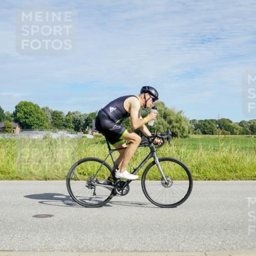 31.08.2025 - Elbe Triathlon Hamburg Michael Burmester http://msf.ph/oto/8692653 31.08.2025 10:42:29 Radfahren 954, 973, 1008, 1026, 1055, 1160, 1303, 1321, 1323 meine-sportfotos.de
