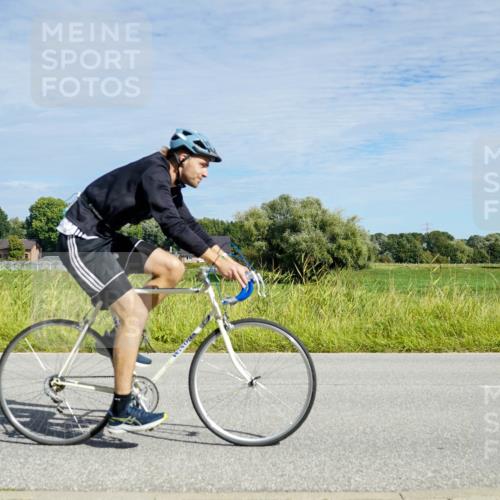 31.08.2025 - Elbe Triathlon Hamburg Michael Burmester http://msf.ph/oto/8692686 31.08.2025 10:43:15 Radfahren 958, 1020, 1180, 1196, 1302, 1310 meine-sportfotos.de