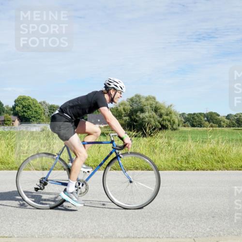 31.08.2025 - Elbe Triathlon Hamburg Michael Burmester http://msf.ph/oto/8692699 31.08.2025 10:43:47 Radfahren 890, 980, 1121, 1202, 1344 meine-sportfotos.de
