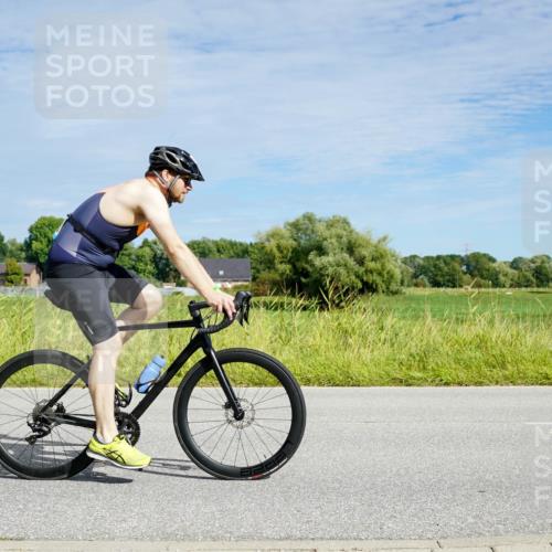 31.08.2025 - Elbe Triathlon Hamburg Michael Burmester http://msf.ph/oto/8692853 31.08.2025 10:50:07 Radfahren 1068, 1126, 1294 meine-sportfotos.de