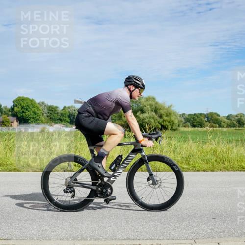 31.08.2025 - Elbe Triathlon Hamburg Michael Burmester http://msf.ph/oto/8692891 31.08.2025 10:51:23 Radfahren 1014, 1199, 1217, 1229, 1419, 1437, 1465, 1488 meine-sportfotos.de