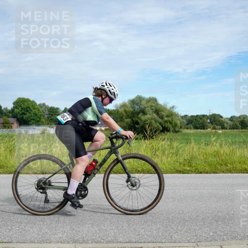 31.08.2025 - Elbe Triathlon Hamburg Michael Burmester http://msf.ph/oto/8693060 31.08.2025 10:57:17 Radfahren 1297, 1321, 1357, 1363, 1457, 1614 meine-sportfotos.de