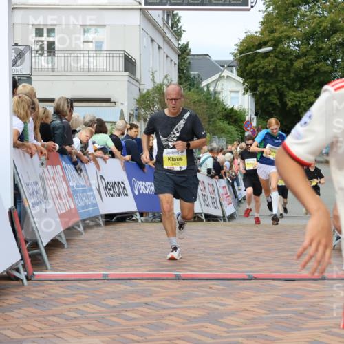 31.08.2025 - 21. Blankeneser Heldenlauf Strokosch-Dieckow http://msf.ph/oto/8693686 31.08.2025 10:27:47 Ziel 2577, 2425, 2402, 2080 meine-sportfotos.de