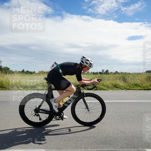 31.08.2025 - Elbe Triathlon Hamburg Michael Burmester http://msf.ph/oto/8694337 31.08.2025 14:53:39 Radfahren  meine-sportfotos.de