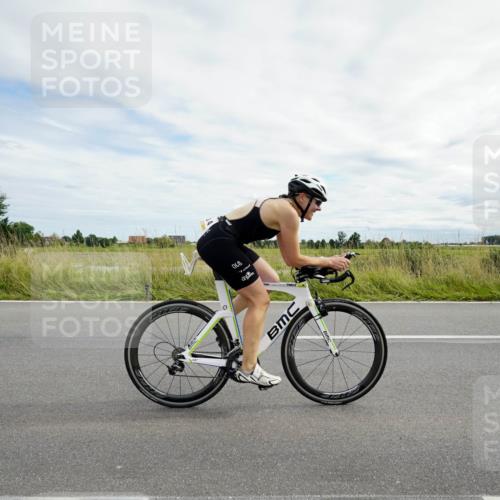31.08.2025 - Elbe Triathlon Hamburg Michael Burmester http://msf.ph/oto/8694884 31.08.2025 15:56:53 Radfahren  meine-sportfotos.de