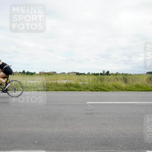31.08.2025 - Elbe Triathlon Hamburg Michael Burmester http://msf.ph/oto/8695118 31.08.2025 16:24:10 Radfahren  meine-sportfotos.de