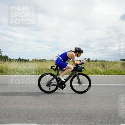 31.08.2025 - Elbe Triathlon Hamburg Michael Burmester http://msf.ph/oto/8695121 31.08.2025 16:25:15 Radfahren  meine-sportfotos.de