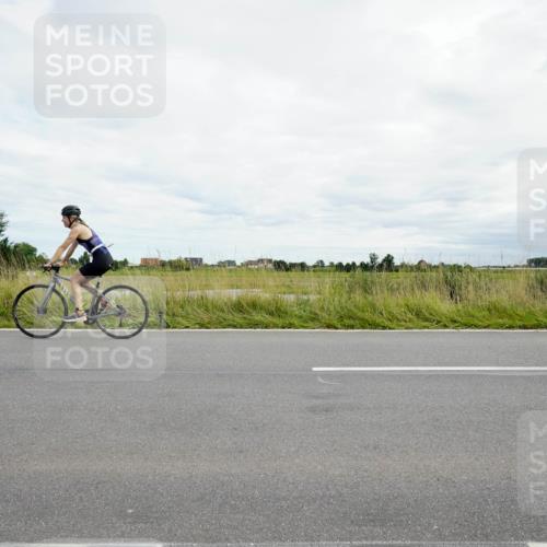 31.08.2025 - Elbe Triathlon Hamburg Michael Burmester http://msf.ph/oto/8695131 31.08.2025 16:27:41 Radfahren  meine-sportfotos.de