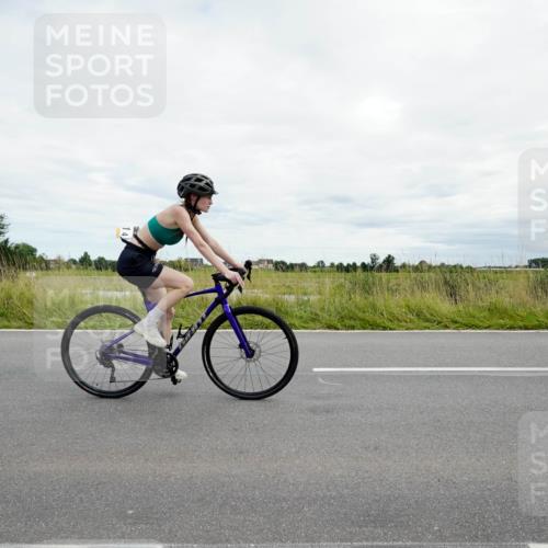 31.08.2025 - Elbe Triathlon Hamburg Michael Burmester http://msf.ph/oto/8695136 31.08.2025 16:31:00 Radfahren  meine-sportfotos.de