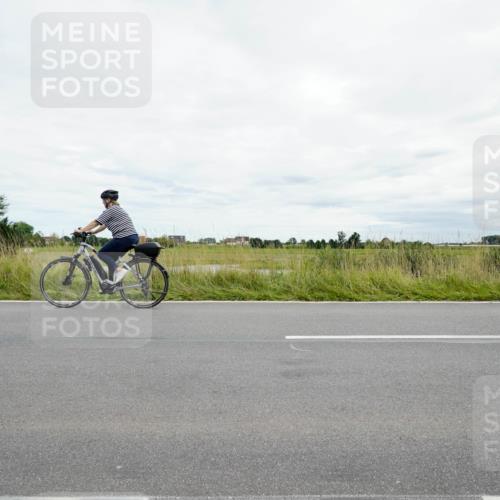 31.08.2025 - Elbe Triathlon Hamburg Michael Burmester http://msf.ph/oto/8695146 31.08.2025 16:32:47 Radfahren  meine-sportfotos.de