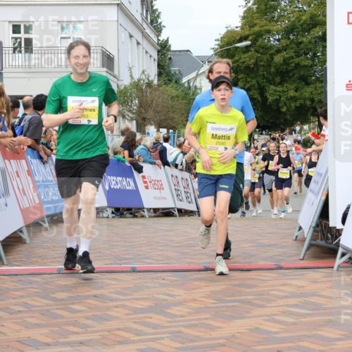 31.08.2025 - 21. Blankeneser Heldenlauf Strokosch-Dieckow http://msf.ph/oto/8696496 31.08.2025 10:34:35 Ziel 2110, 2424, 2668, 2669, 2667, 2090, 2083 meine-sportfotos.de