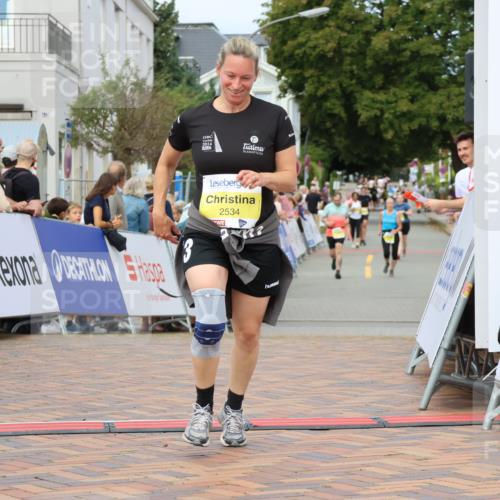 31.08.2025 - 21. Blankeneser Heldenlauf Strokosch-Dieckow http://msf.ph/oto/8696580 31.08.2025 10:33:50 Ziel 2635, 2634, 2530, 2534 meine-sportfotos.de