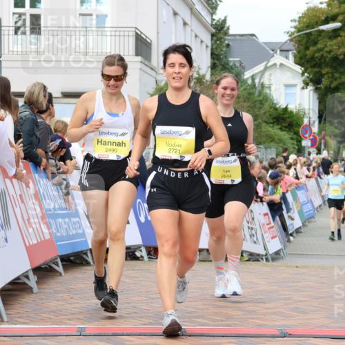 31.08.2025 - 21. Blankeneser Heldenlauf Strokosch-Dieckow http://msf.ph/oto/8696763 31.08.2025 10:32:27 Ziel 2490, 2644, 2182, 2721 meine-sportfotos.de
