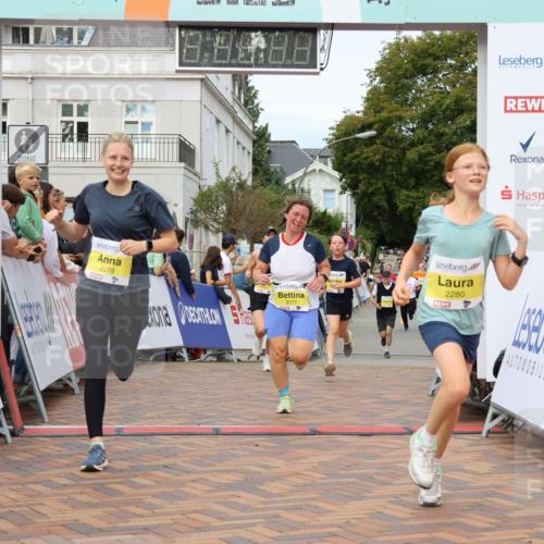 31.08.2025 - 21. Blankeneser Heldenlauf Strokosch-Dieckow http://msf.ph/oto/8696890 31.08.2025 10:31:49 Ziel 2077, 2407, 2280, 2462, 2340, 2278 meine-sportfotos.de