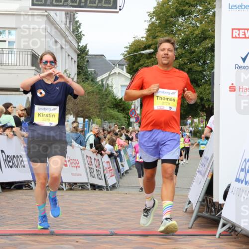 31.08.2025 - 21. Blankeneser Heldenlauf Strokosch-Dieckow http://msf.ph/oto/8697135 31.08.2025 10:30:45 Ziel 2179, 2279, 2102 meine-sportfotos.de